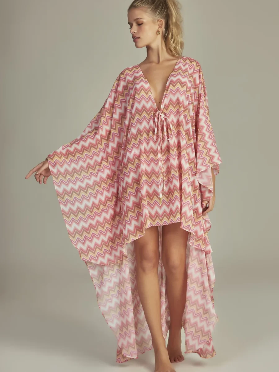 S2301P Frente_ Empress Brasil_Kaftan Maresias_Estampa Chevron Rosa